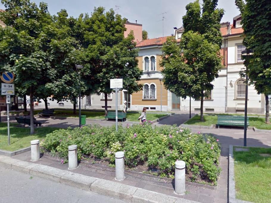 Xenia Apartments - Charming Garden Suite In Porta Venezia Milano Dış mekan fotoğraf