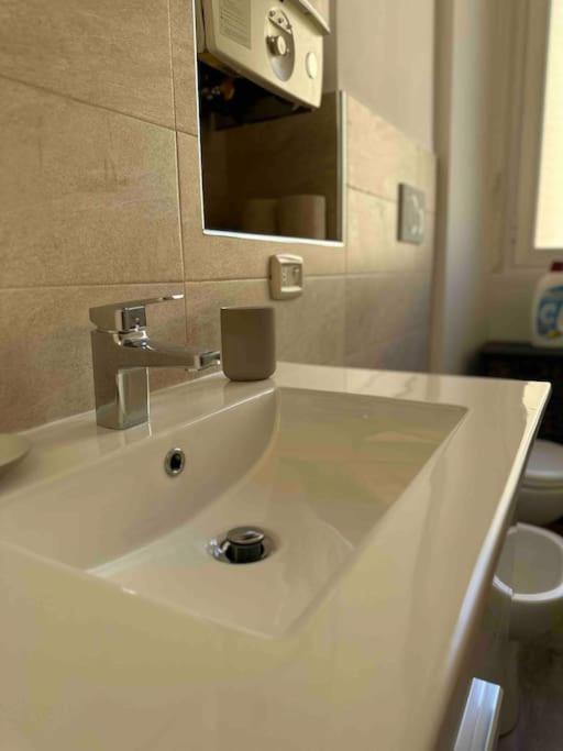 Xenia Apartments - Charming Garden Suite In Porta Venezia Milano Dış mekan fotoğraf
